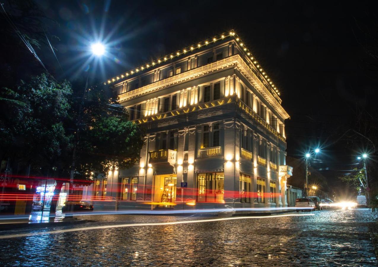 Newport Hotel Kutaisi Exterior photo